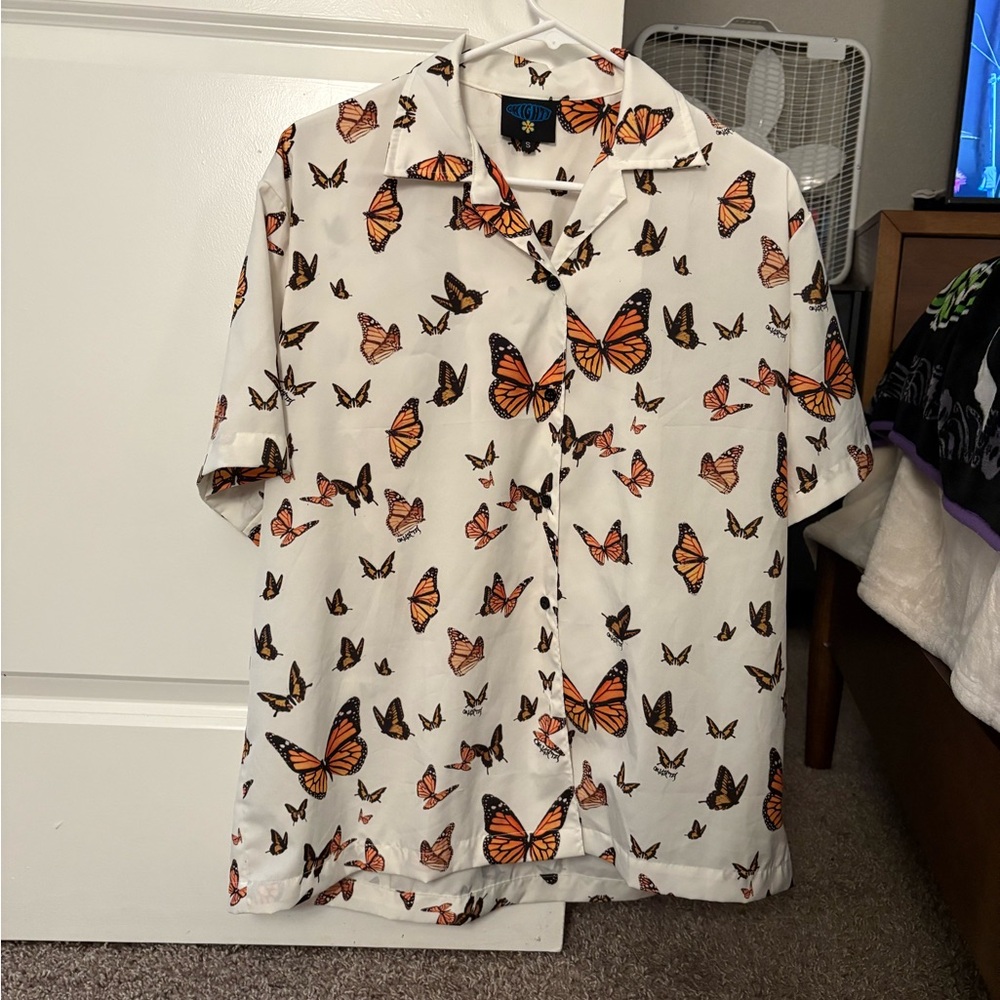 Omighty White and Orange Casual Butterfly Shirt